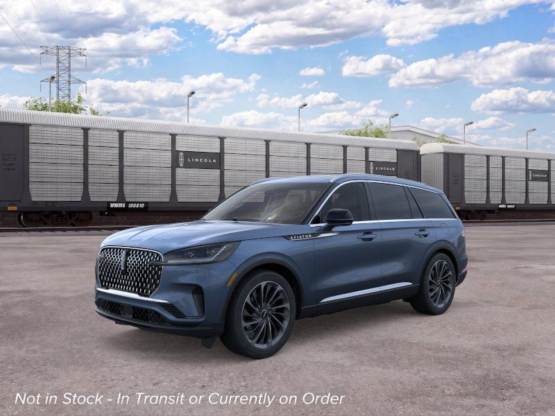 Whisper Blue Metallic Clearcoat 2026 Lincoln Aviator SUV / Crossover All-Wheel Drive Automatic