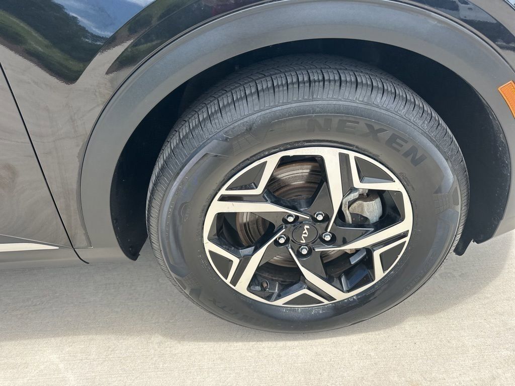 2023 Fusion Black Kia Sportage LX FWD SUV