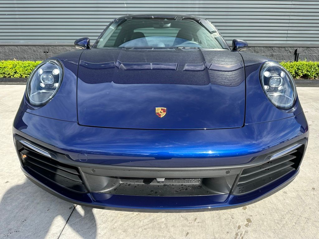 Thumbnail: 2022 Porsche 911 - 8