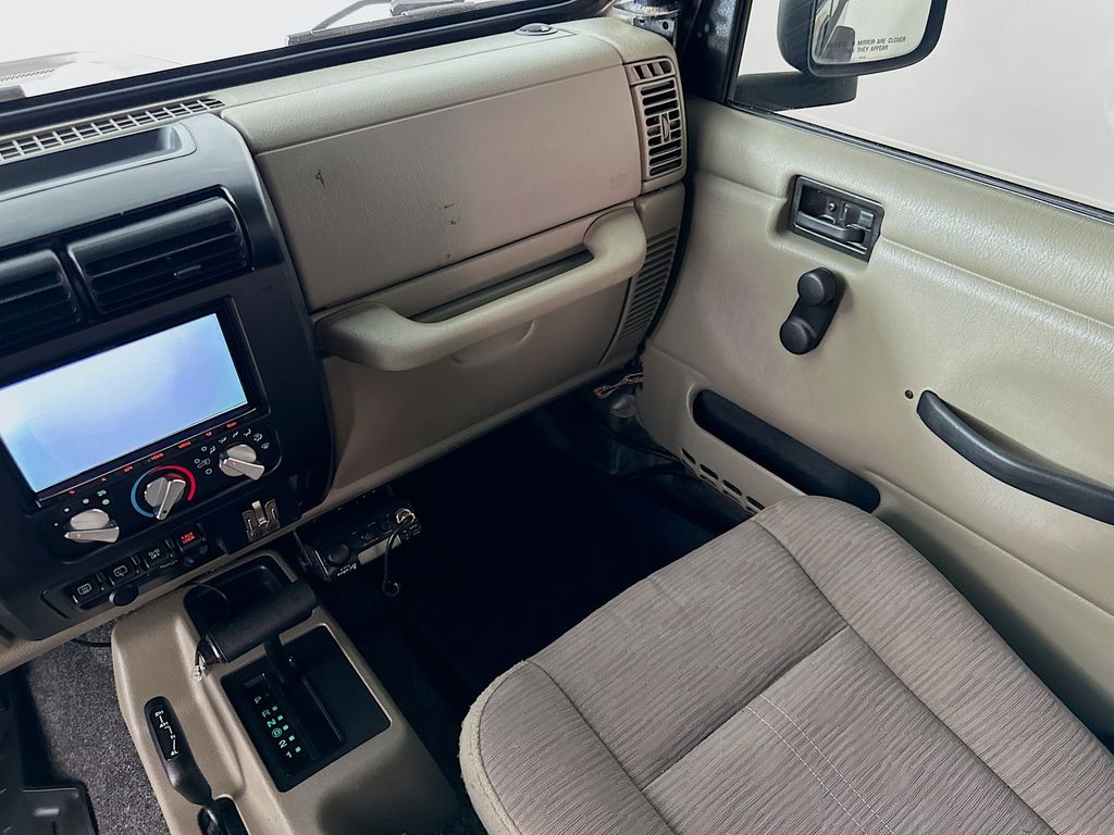 Thumbnail: 2004 Jeep Wrangler - 22