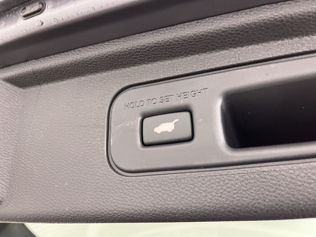 2025 Honda Odyssey Touring 26