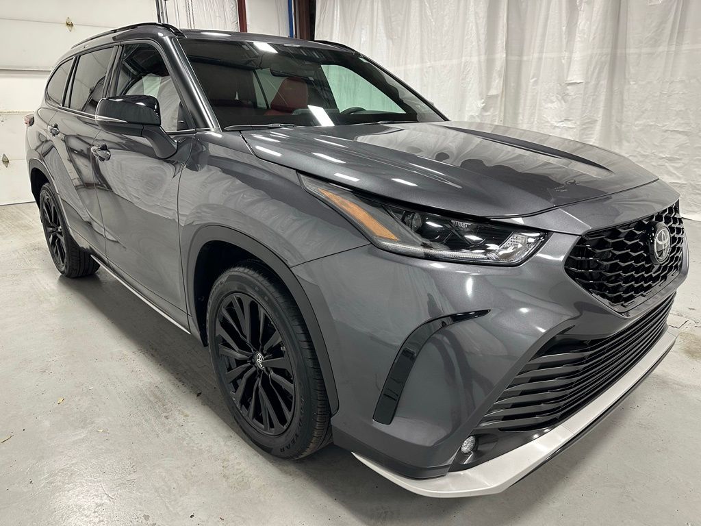 2025 Toyota Highlander XSE AWD