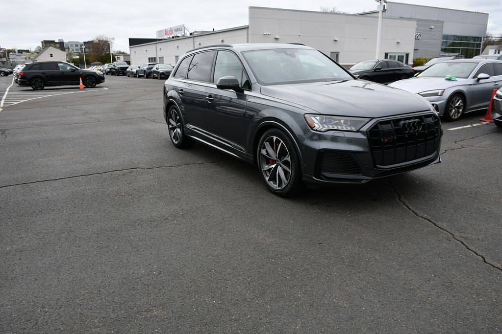 Thumbnail: 2023 Audi SQ7 - 9