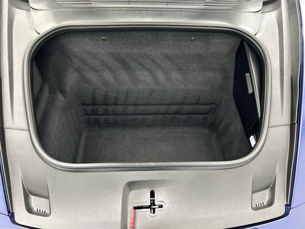 Thumbnail: 2022 Porsche 911 - 26