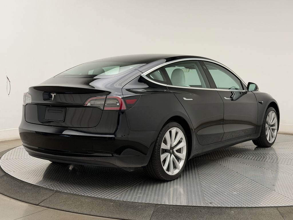 Thumbnail: 2020 Tesla Model 3 - 7