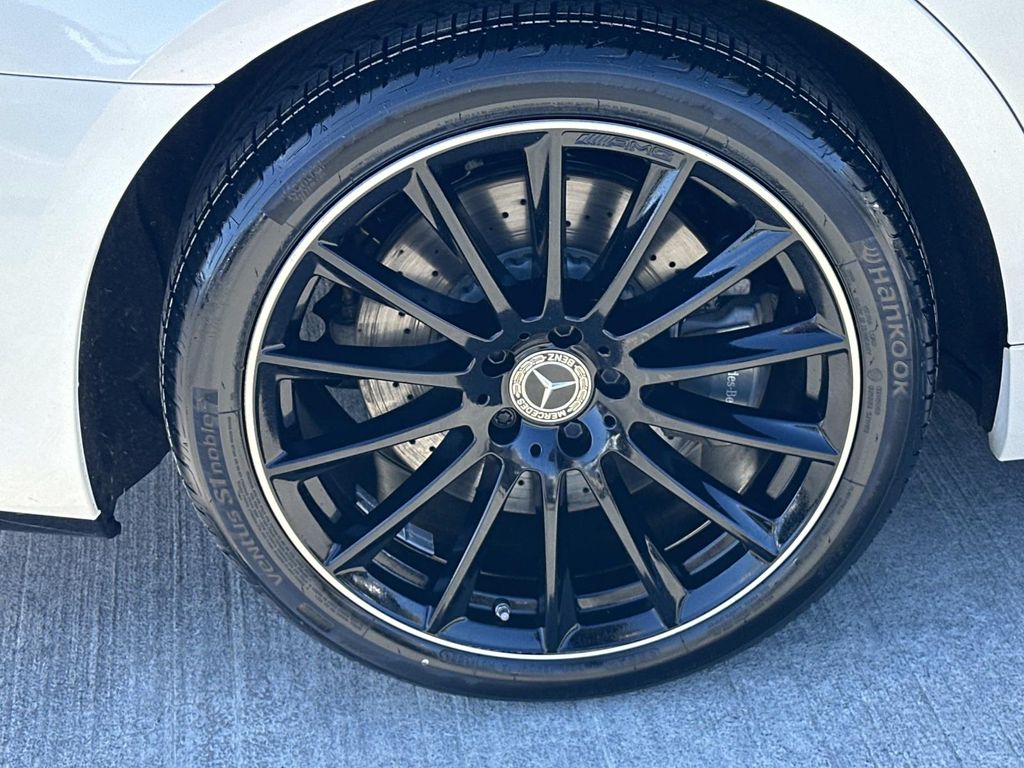 Thumbnail: 2022 Mercedes-Benz S-Class - 17