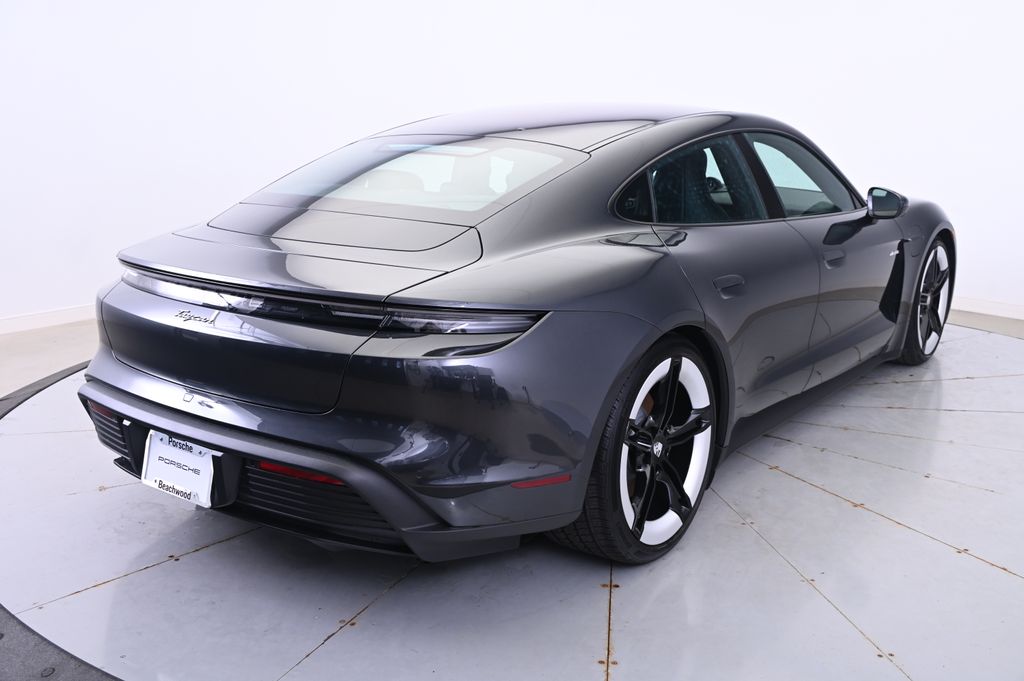 Thumbnail: 2025 Porsche Taycan - 7