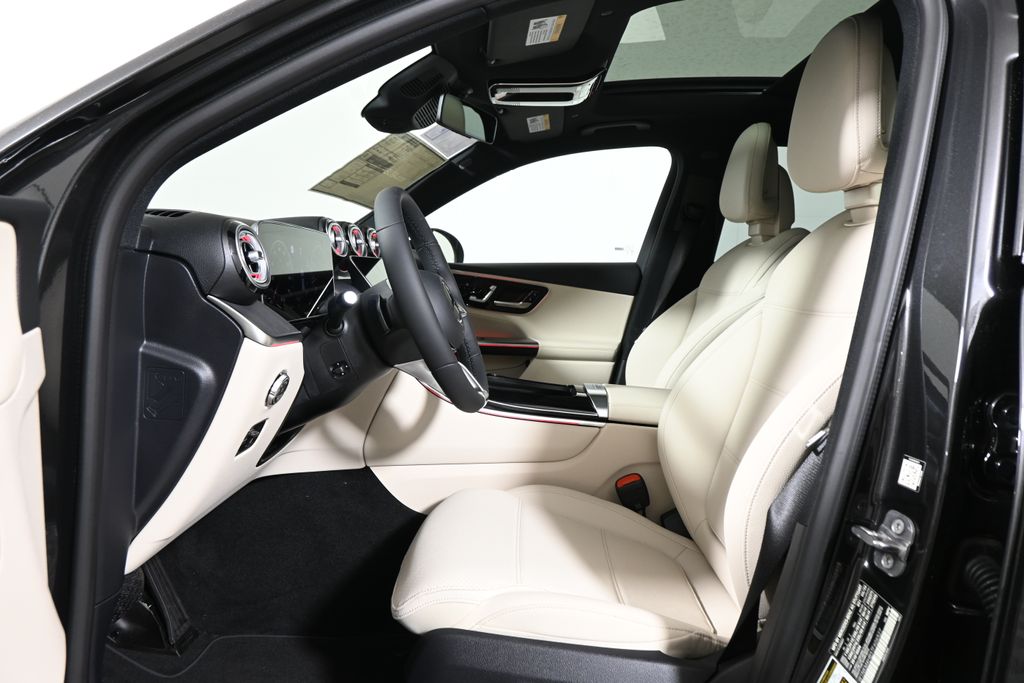 Thumbnail: 2026 Mercedes-Benz GLC - 3