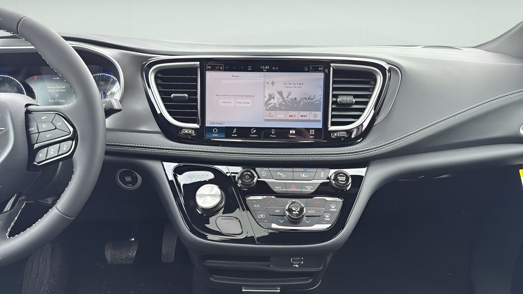 2026 Chrysler Pacifica