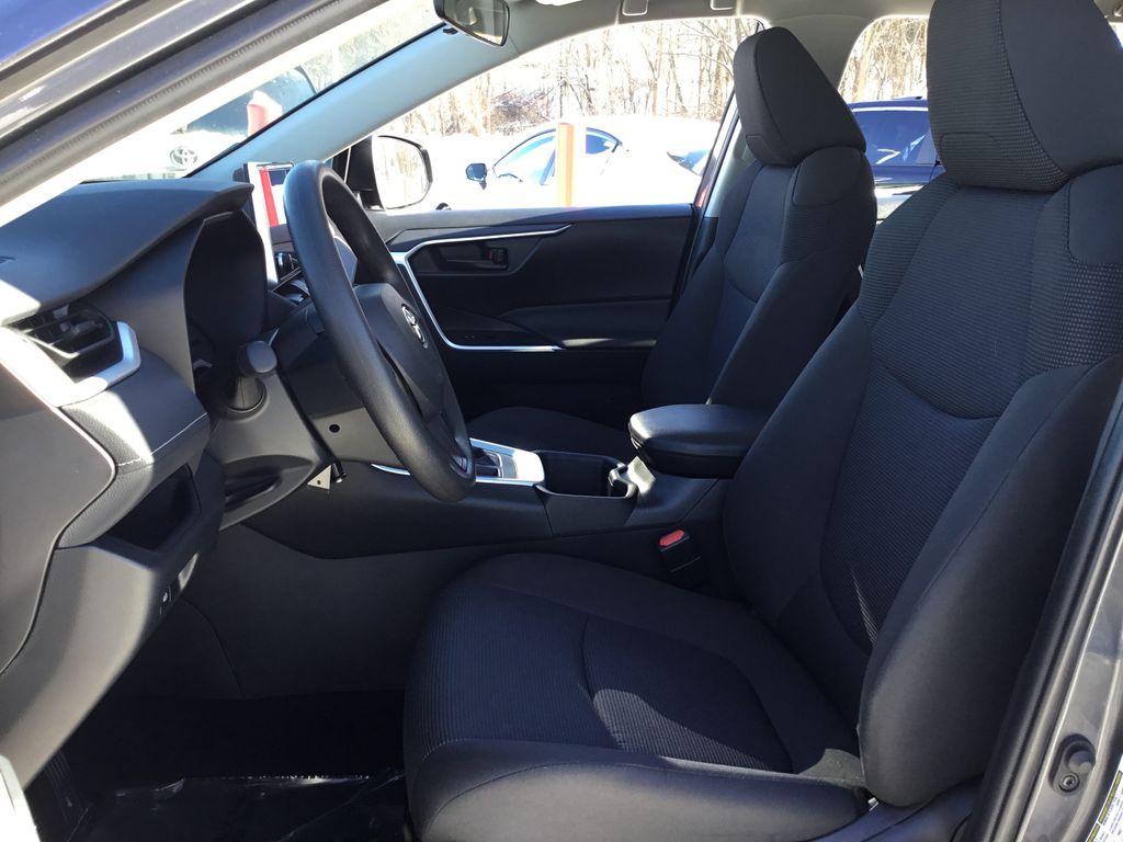 Thumbnail: 2023 Toyota RAV4 - 14