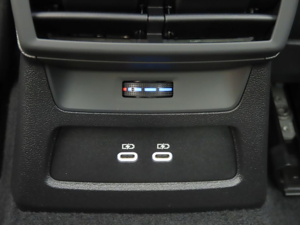 Thumbnail: 2026 Audi RS 3 - 25