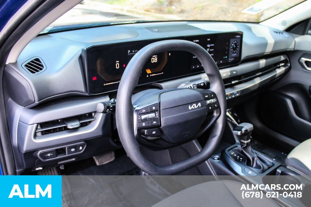 Used 2025 Blue Kia LXS image 22