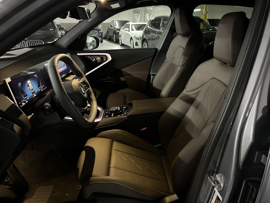 Thumbnail: 2026 BMW X3 - 11