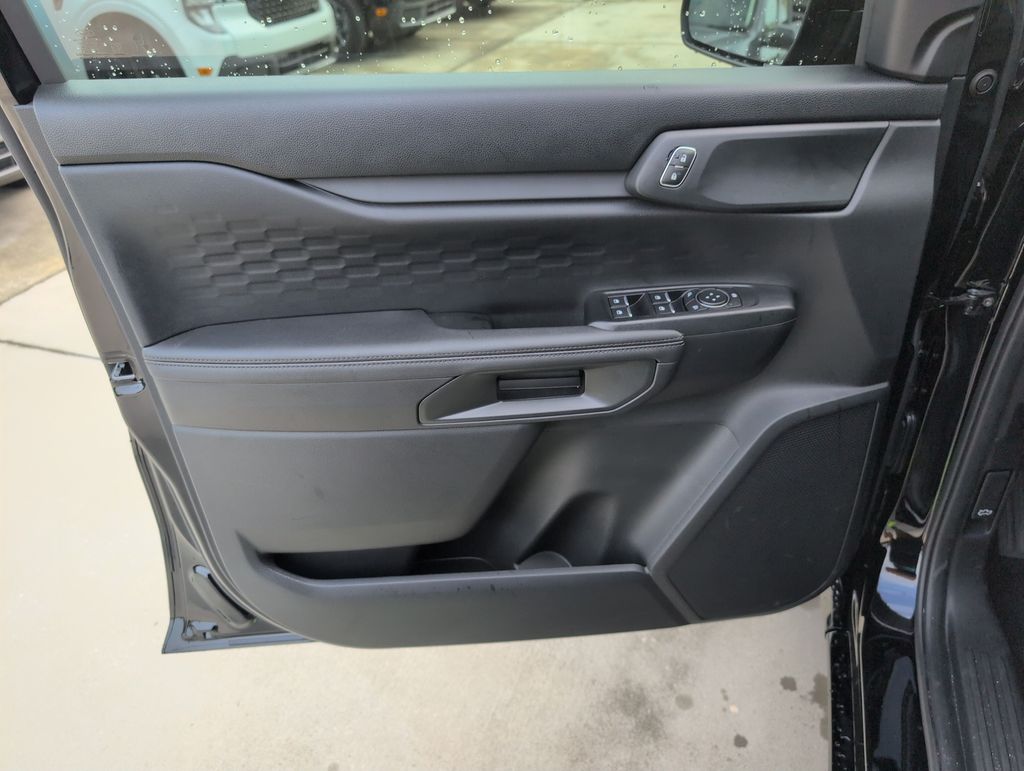 New 2026 Black Ford XLT image 28