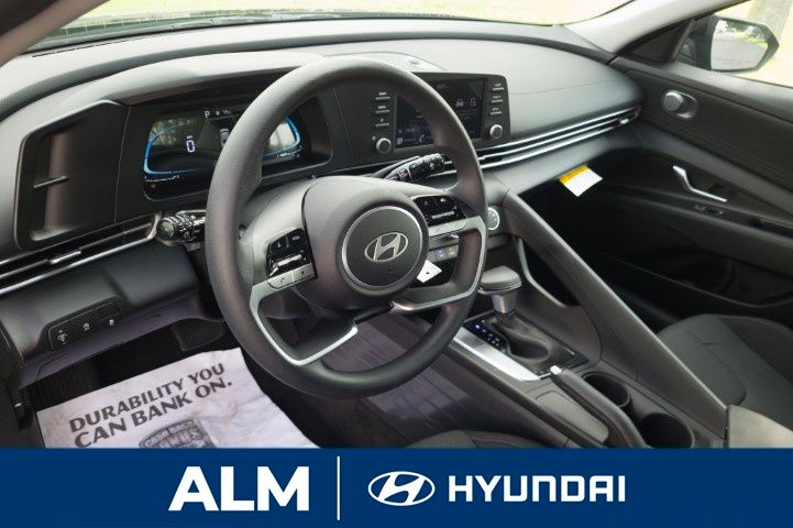 New 2026 Black Hyundai SE image 13