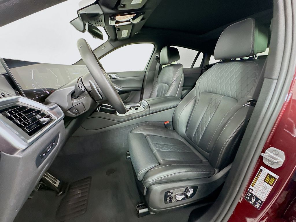 Thumbnail: 2025 BMW X6 - 19