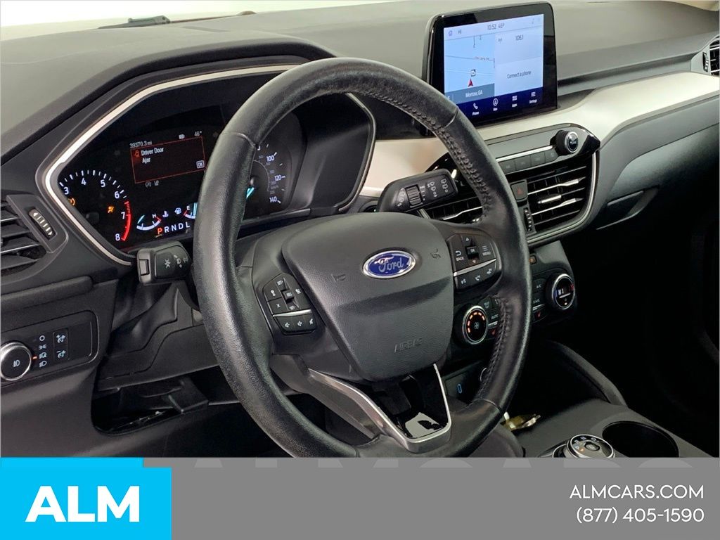 Used 2020 Red Ford SEL image 10