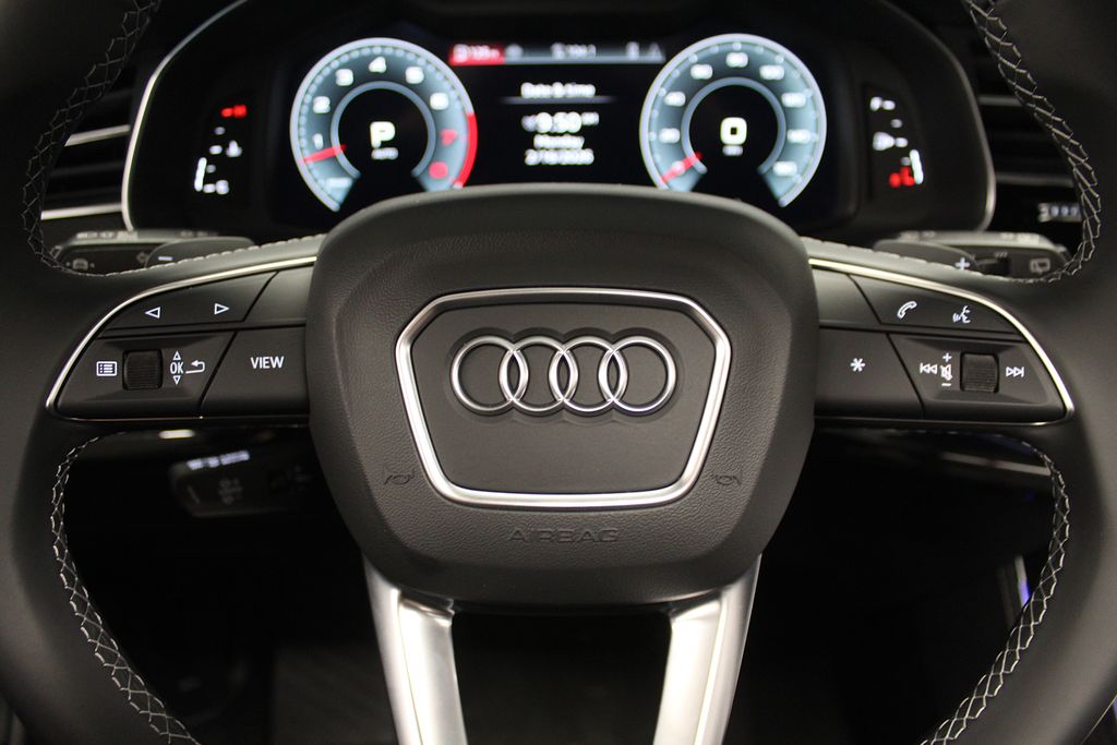 Thumbnail: 2026 Audi Q8 - 29