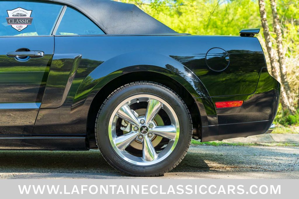 2007 Ford Mustang 62