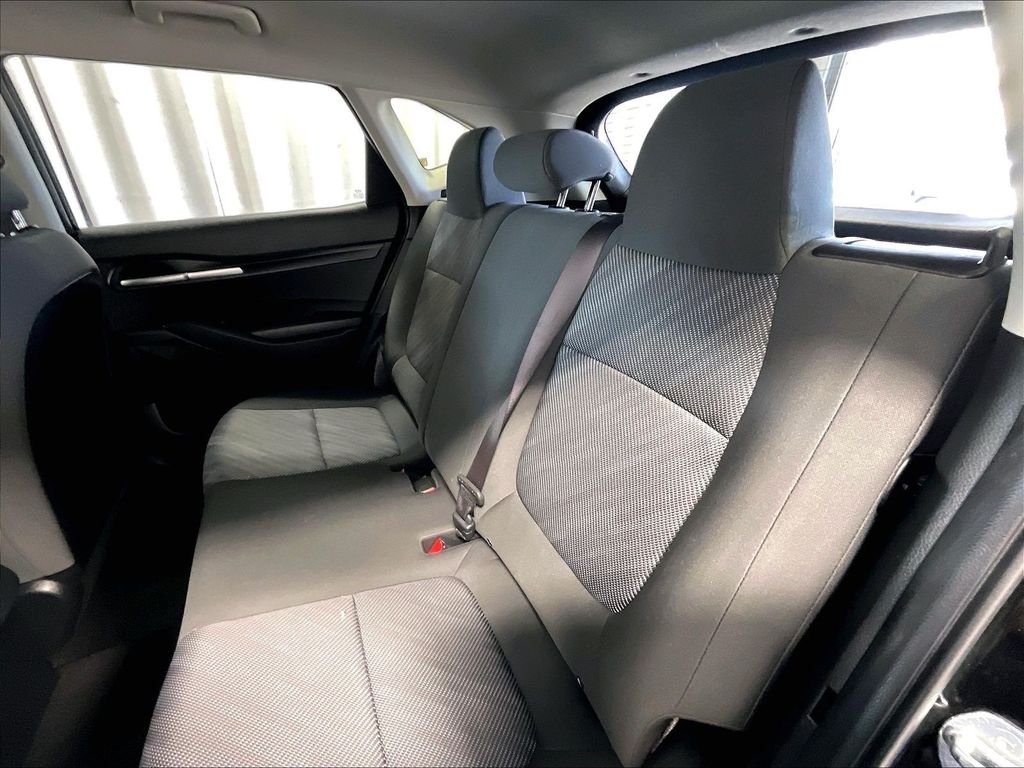 2023 Kia Seltos — photo 15