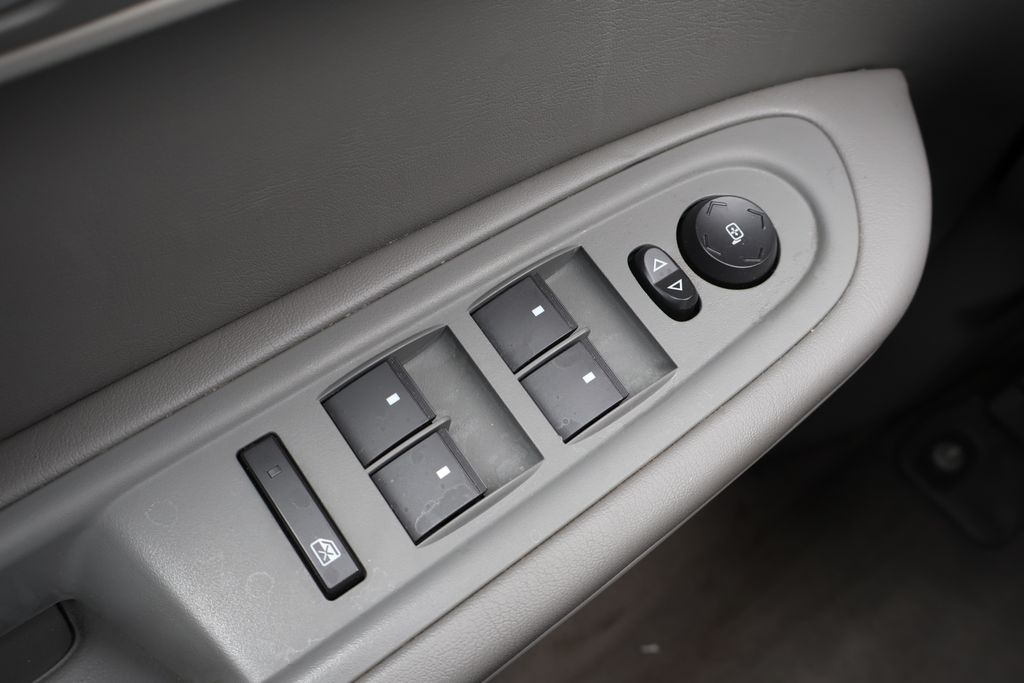 2013 Chevrolet Traverse LS 30