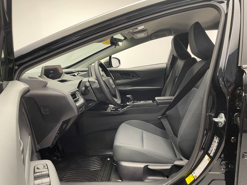 2024 Toyota Prius LE 12