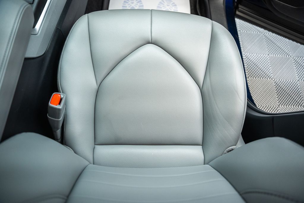 ToyotaHighlander Hybrid34