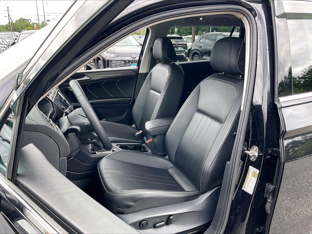 2024 Volkswagen Tiguan — photo 9