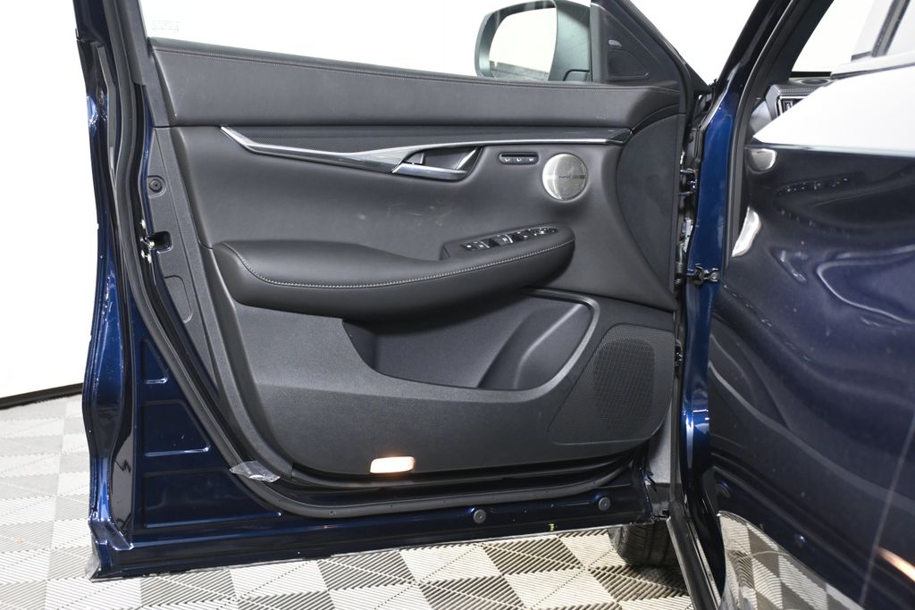 Thumbnail: 2025 INFINITI QX50 - 21