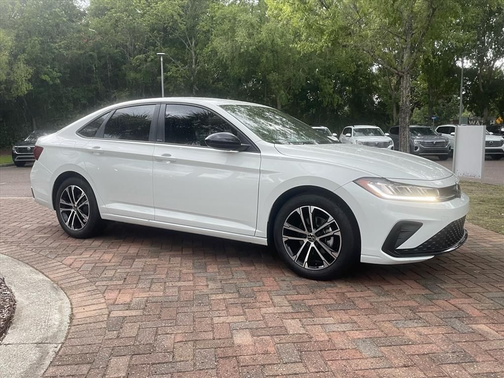 Pure White 2026 Volkswagen Jetta Sedan Front-Wheel Drive 8-Speed Automatic