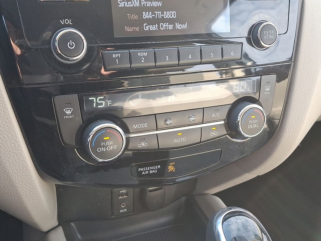 Thumbnail: 2018 Nissan Rogue Sport - 16