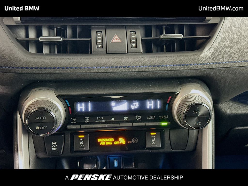 Thumbnail: 2020 Toyota RAV4 - 10