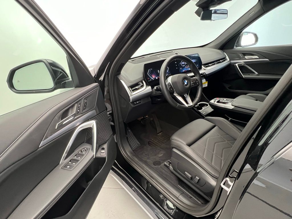 2025 BMW X1 xDrive28i 21
