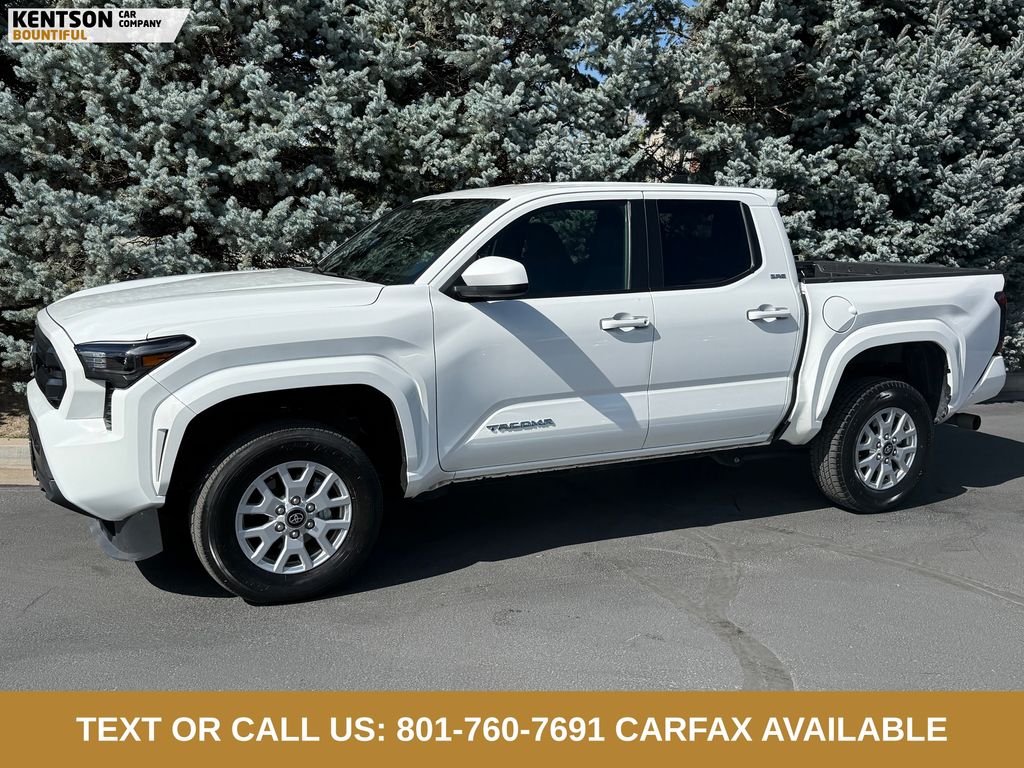 2025 Toyota Tacoma SR5 Double Cab 4WD