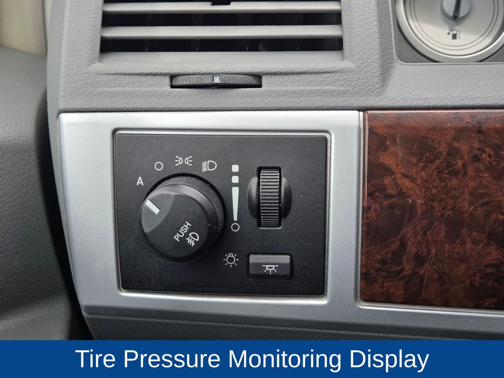 2010 Chrysler Town & Country Touring