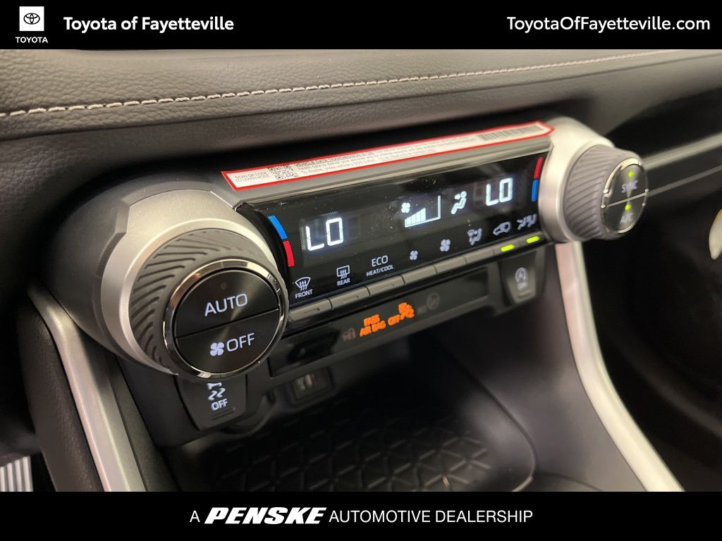 Thumbnail: 2025 Toyota RAV4 - 32