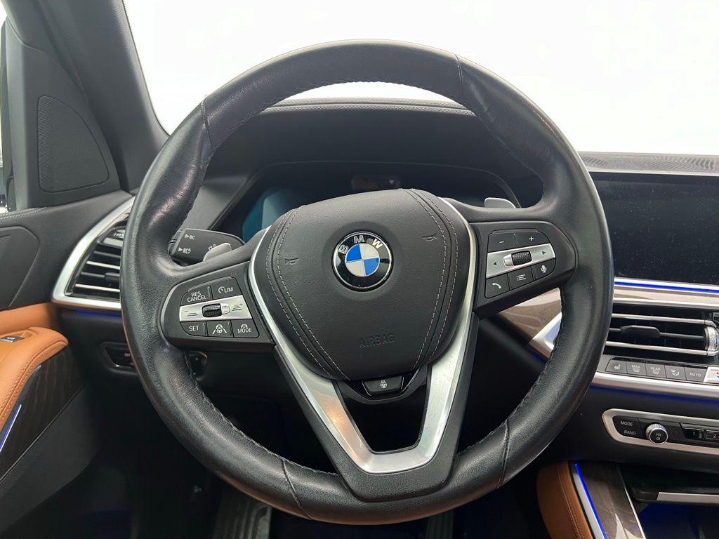 Thumbnail: 2022 BMW X5 - 17