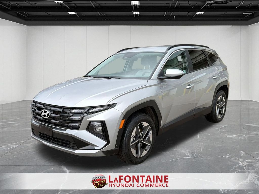 Shimmering Silver 2025 Hyundai Tucson SEL AWD SUV / Crossover All-Wheel Drive 8-Speed Automatic