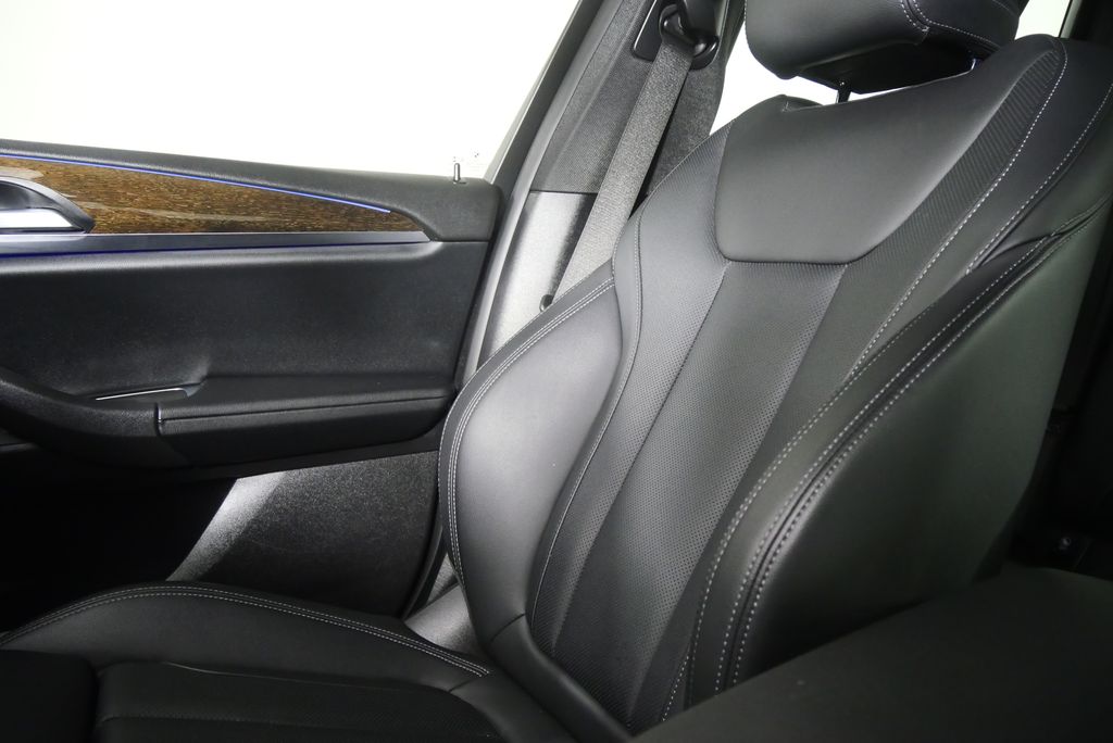 Thumbnail: 2022 BMW X3 - 23