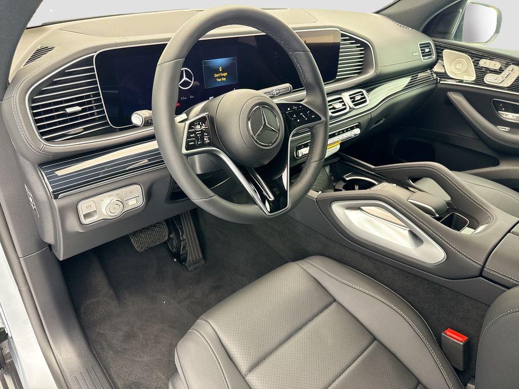 Thumbnail: 2026 Mercedes-Benz GLE - 9