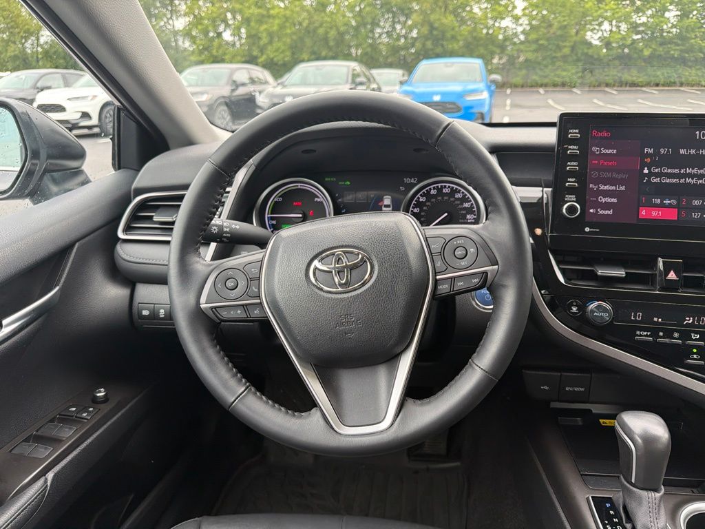 Thumbnail: 2024 Toyota Camry - 12