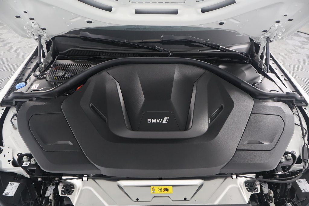 2025 BMW i4 eDrive40 9