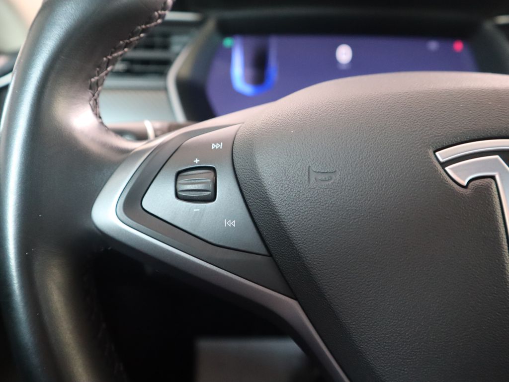 Thumbnail: 2018 Tesla Model S - 11