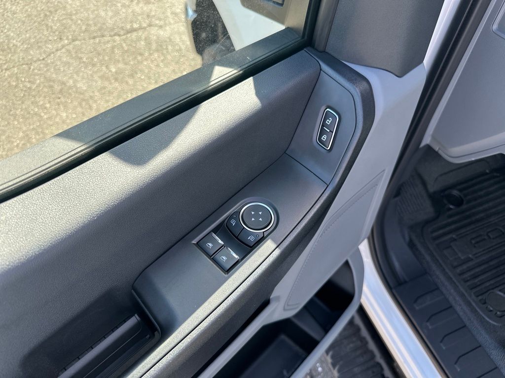 New 2026 Ford Super Duty F-250 Regular Cab 8' Box XL