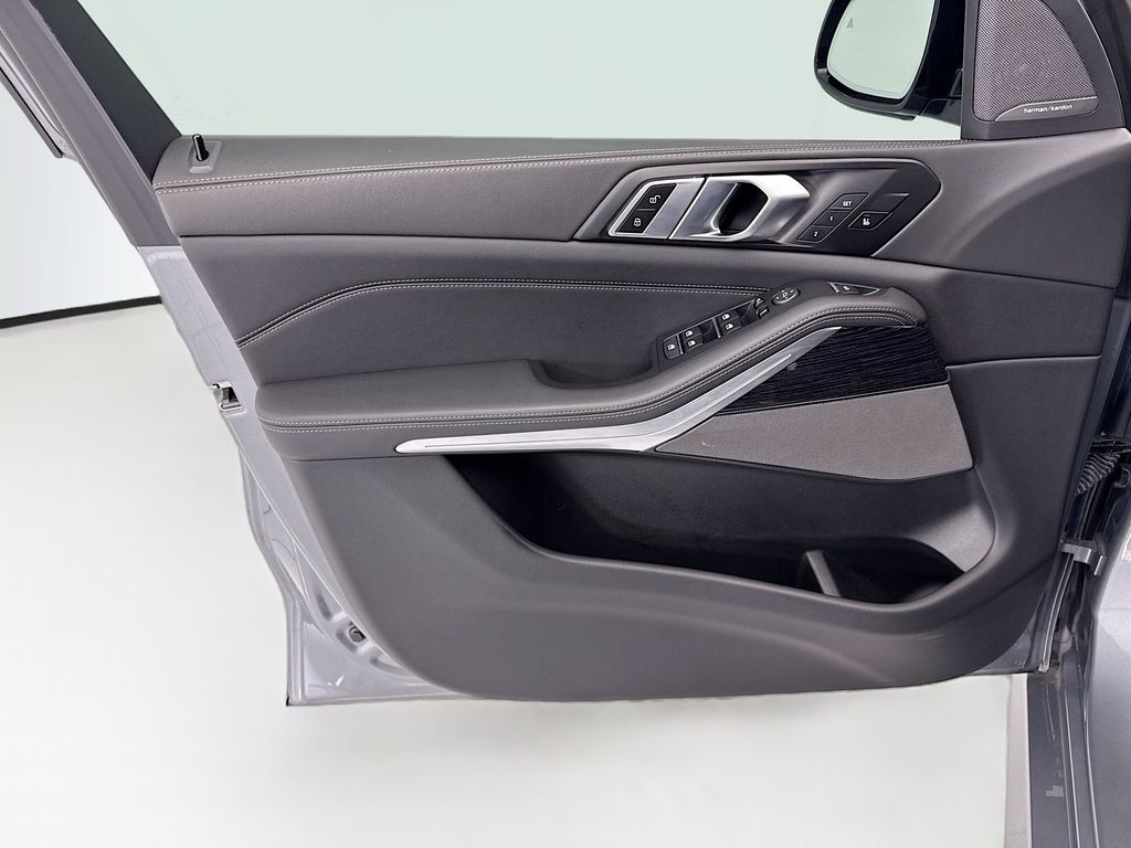 Thumbnail: 2024 BMW X5 - 23