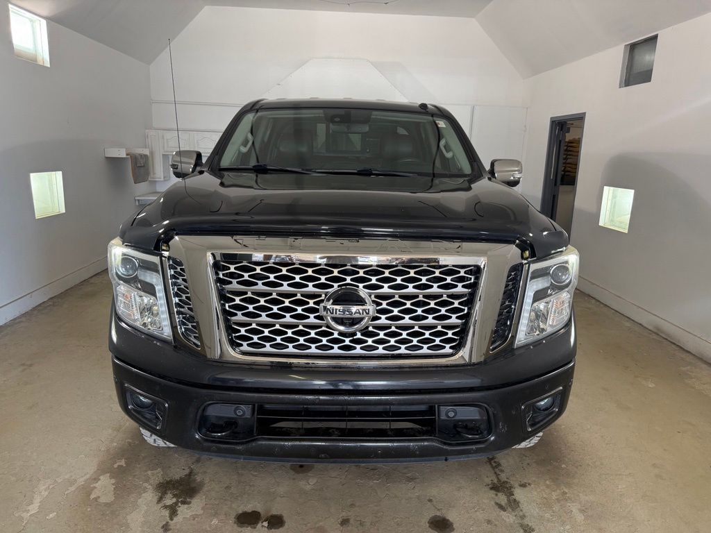 2017 Nissan Titan