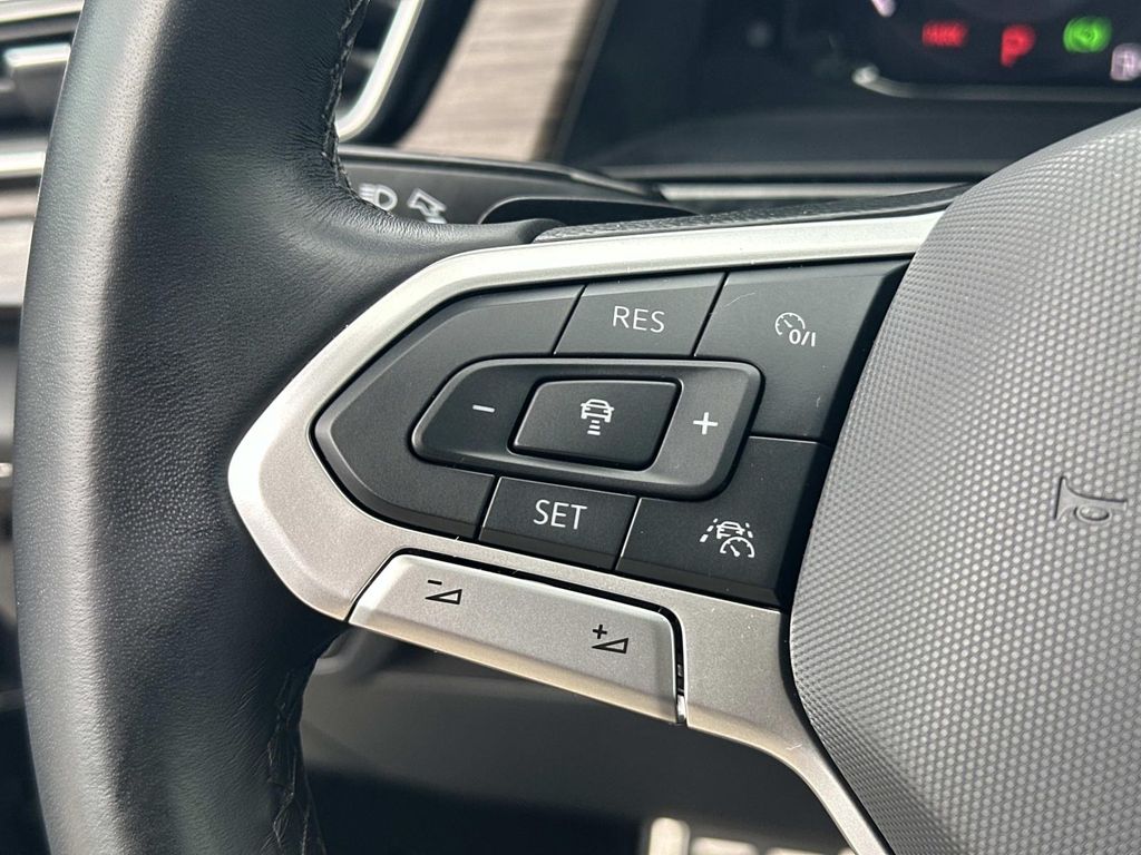 Thumbnail: 2024 Volkswagen Atlas - 24