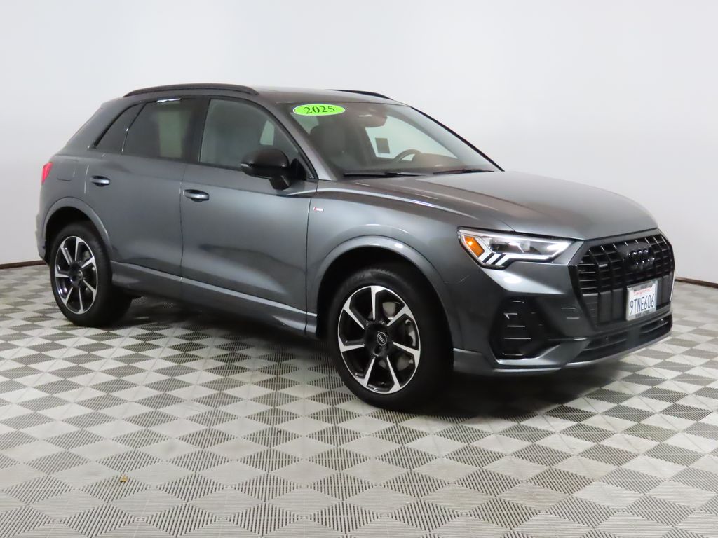 Thumbnail: 2025 Audi Q3 - 7