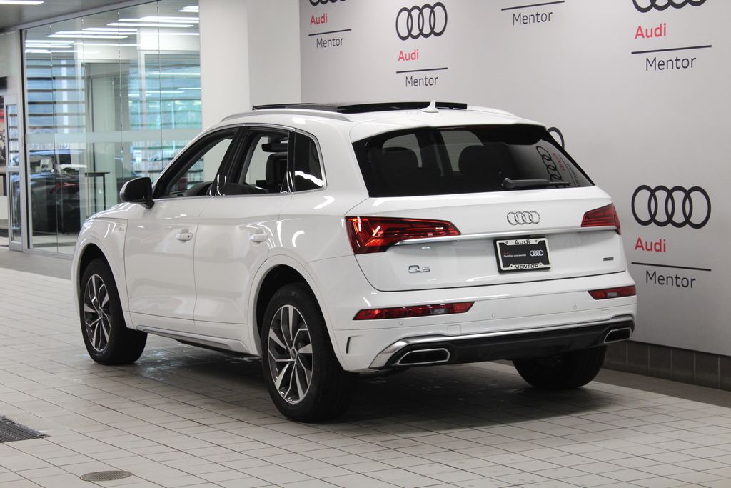 Thumbnail: 2024 Audi Q5 - 4