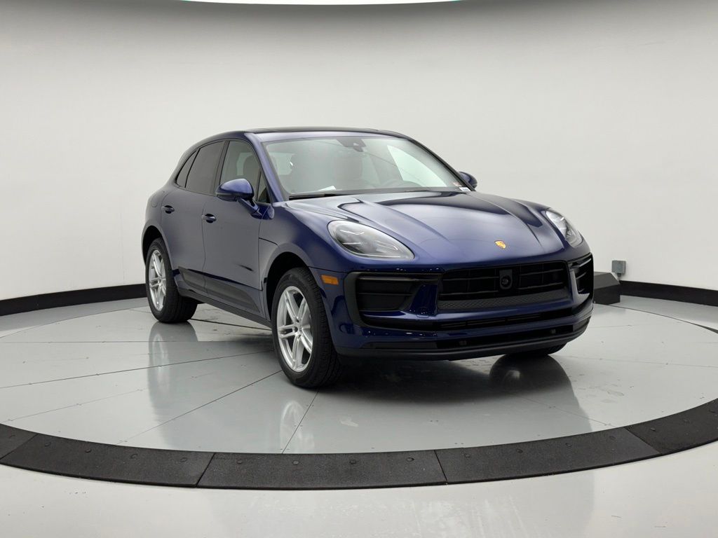 2024 Porsche Macan  3